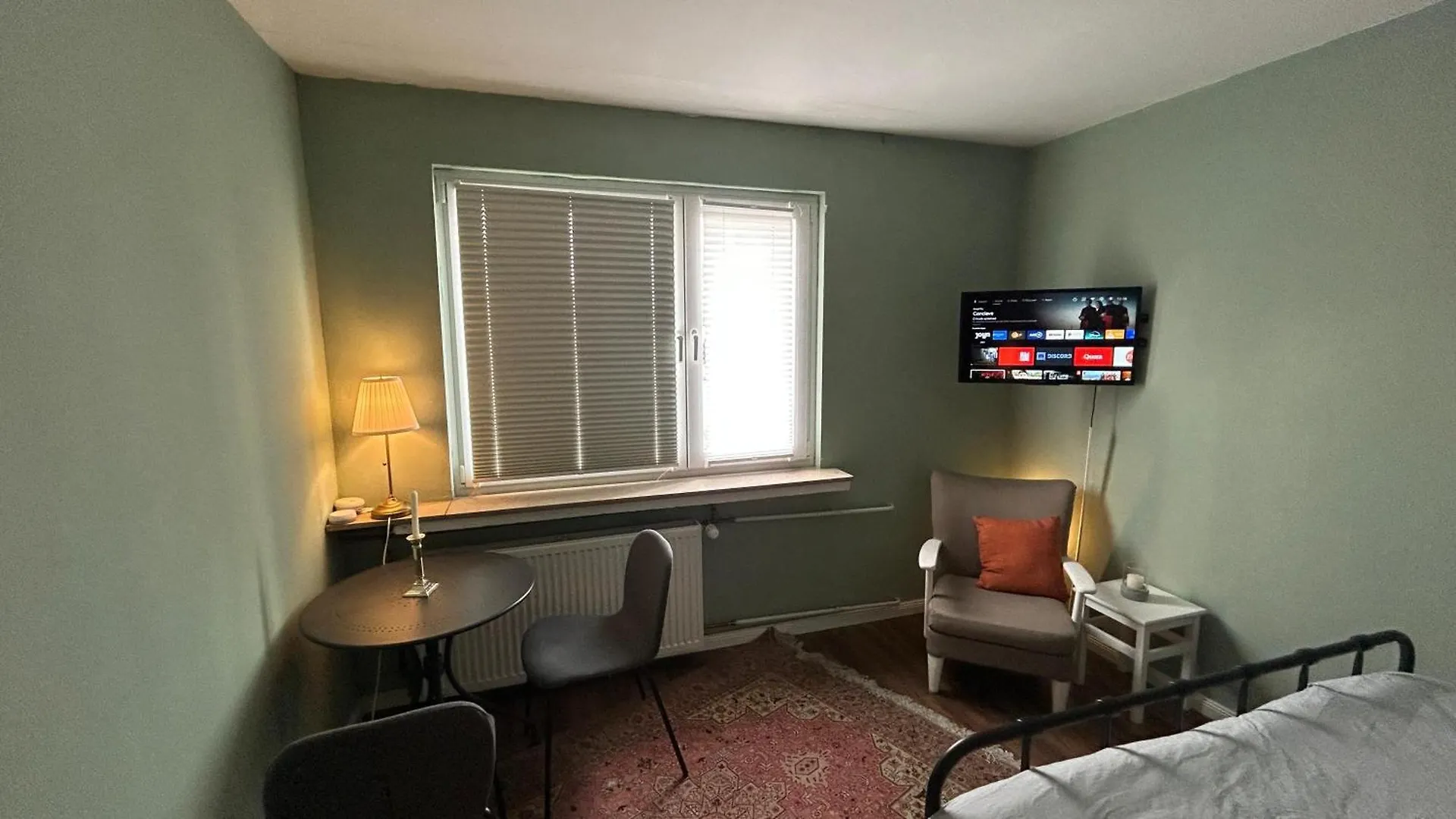 Private Room In Cologne Poll Homestay